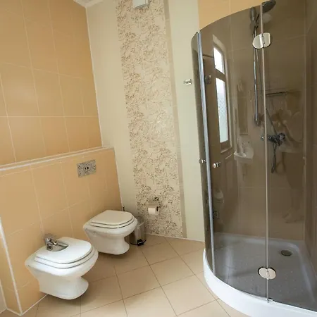 Hotel карпати Khust