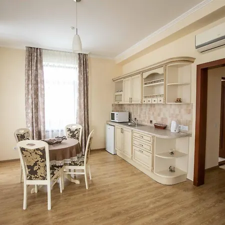карпаты Hotel *