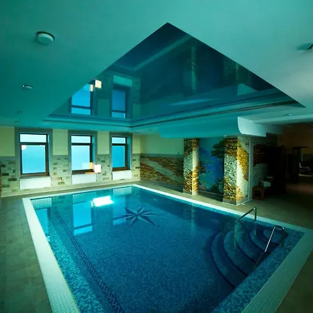 карпаты Hotel *