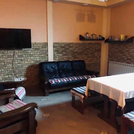 карпати * Khust