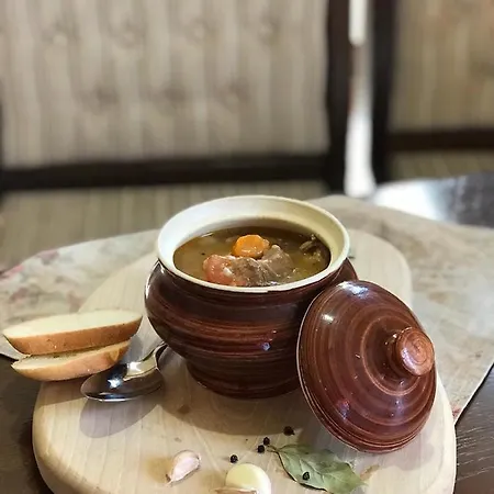 Hotel карпати Chust