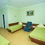 карпати Hotel *