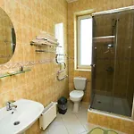 карпати Hotel *