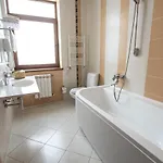 карпати Hotel