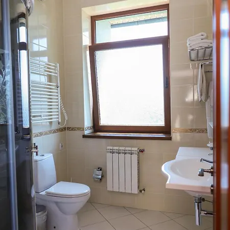 карпати Szálloda