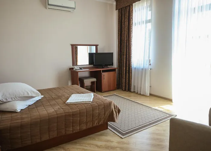 карпати Szálloda Huszt